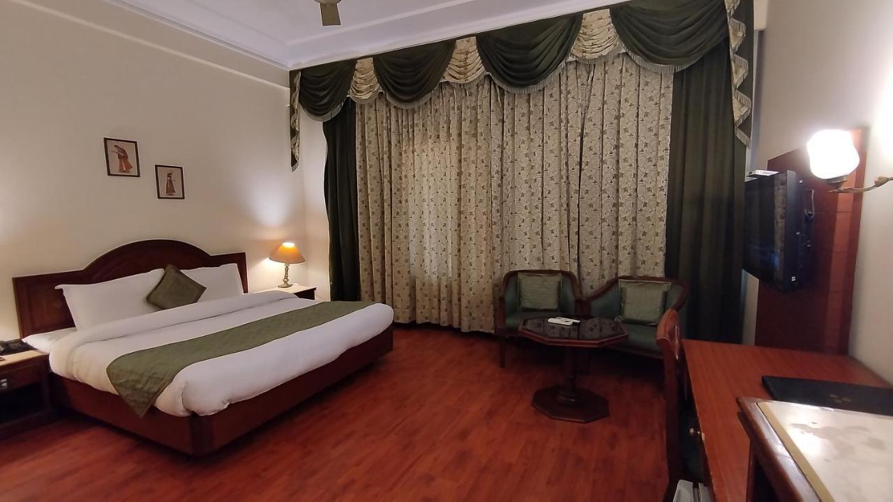 Hotel Sepal Бхатинда Экстерьер фото