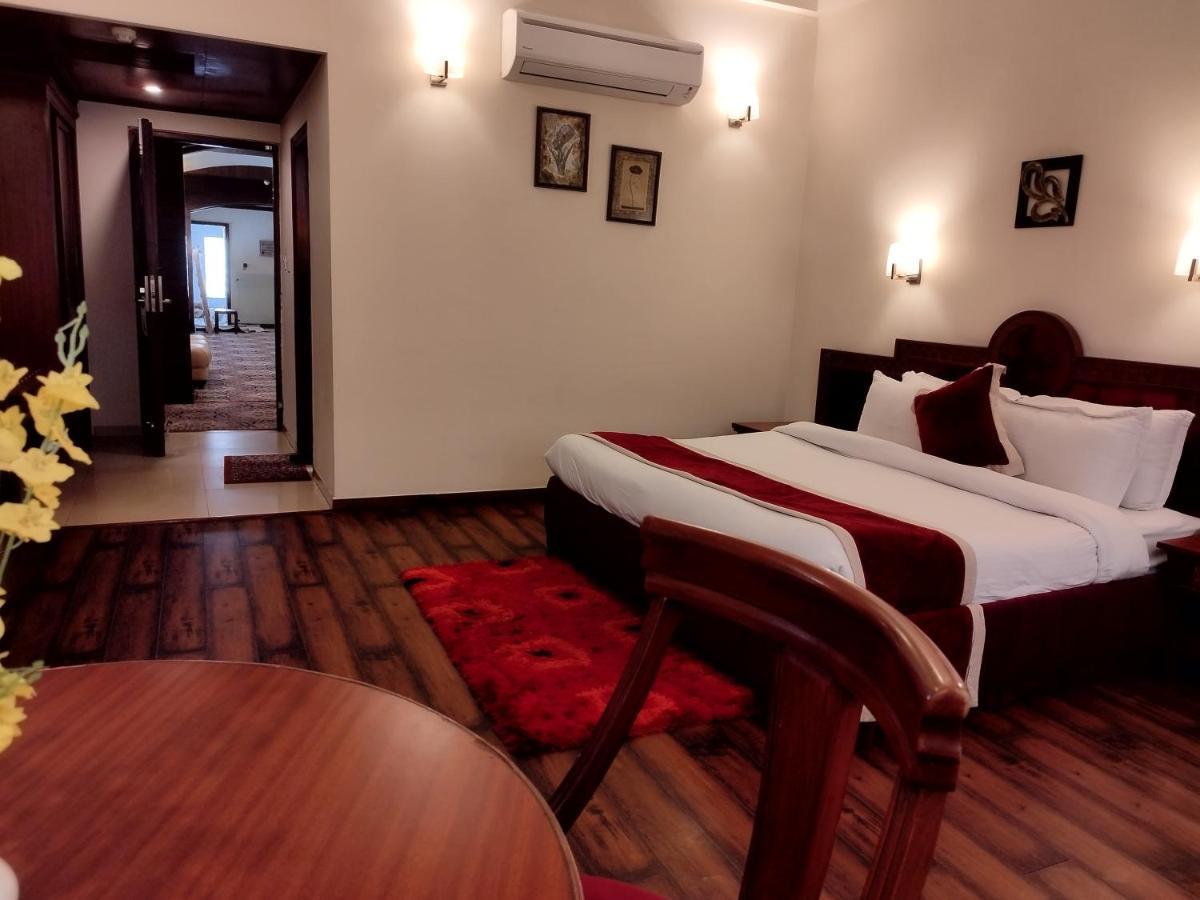 Hotel Sepal Бхатинда Экстерьер фото