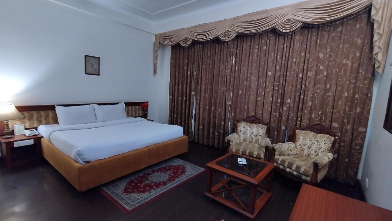 Hotel Sepal Бхатинда Экстерьер фото