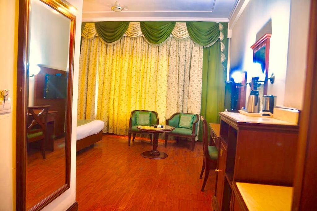 Hotel Sepal Бхатинда Экстерьер фото